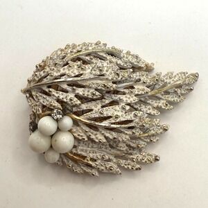 Vintage White Enamel Wheat Sheaf Brooch Gold Tone Faux Pearl Rhinestone Pin